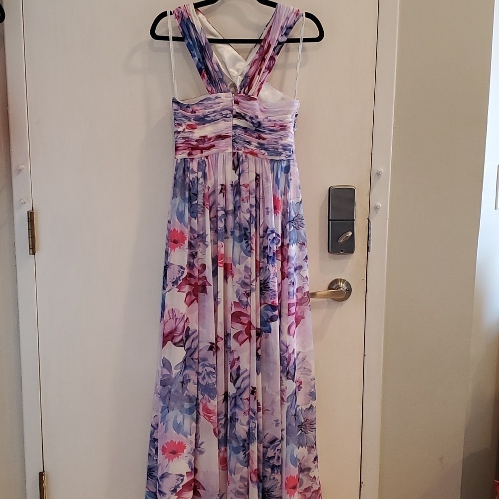 Calvin Klein Floral Chifon Crisscross Halter Gown 2 Like New - Picture 5 of 8